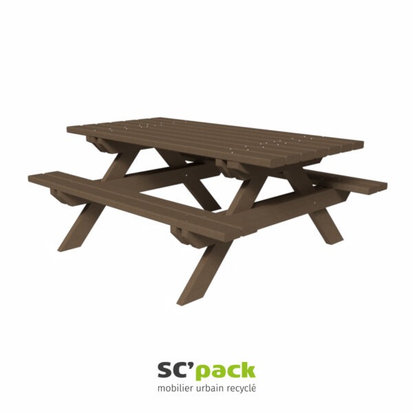 Table de pique-nique marron
